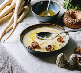 Creme de mandioquinha com cogumelo para se esquentar no frio