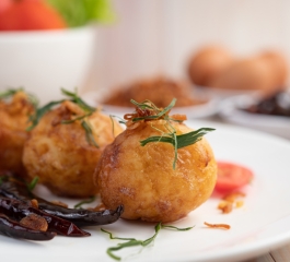 Você precisa fazer essas 8 receitas de bolinho de camarão perfeito