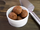 Read this article: Brigadeiro de cappuccino muito gostoso