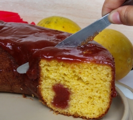 Bolo de milho com goiabada muito gostoso e rapidinho de fazer