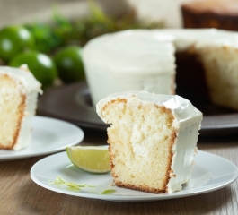 Bolo de limão é uma sobremesa clássica e muito apreciada