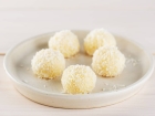 Read this article: Brigadeiro branco com apenas 3 ingredientes