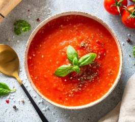 Sopa de tomate uma opção nutritiva e saudável