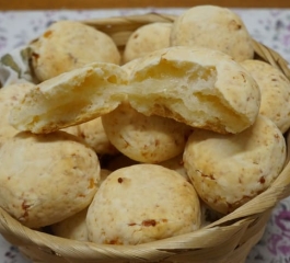 Pão de queijo 3 ingredientes uma delicia e muito fácil faça agora –