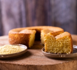 Bolo de fubá muito fácil de fazer e que agrada a muitos paladares maravilhoso