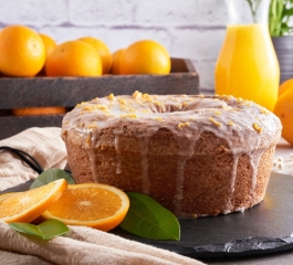 Bolo de laranja com cenoura e mel fica uma delicia, faça jáaa