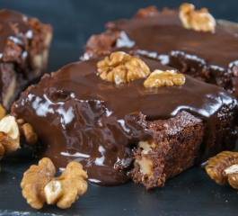 Torta Brownie de avelã deliciosa, vem espiar