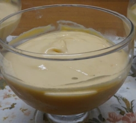 A Mousse de Pêssego 3 ingredientes veja só como fazer –