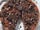 Читать статью: Bolo de chocolate com apenas 3 ingredientes é irresistível