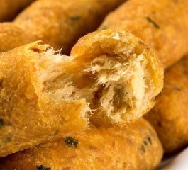 Bolinhos de bacalhau sabor irresistível mergulhe nessa tentação