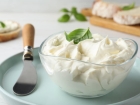 Lire l'article: Cream cheese com manjericão é uma combinação irresistível muito suave