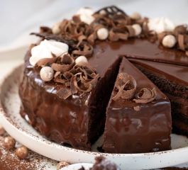 Faça o Bolo de Chocolate Molhadinho Perfeito