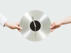 Читать статью: Crie seu próprio Relógio de Disco de Vinil para sua decoração