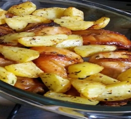 Frango Assado com Batatas e Maionese saboroso e fácil de fazer –