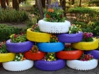 Read this article: Transformando Pneus Usados em Jardins de Flores Vibrantes!