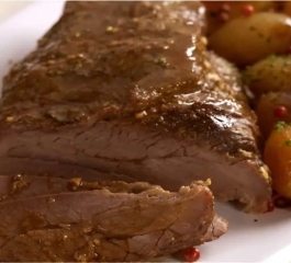 Carne Assada na Panela de Pressão Deliciosamente Macia e Suculenta