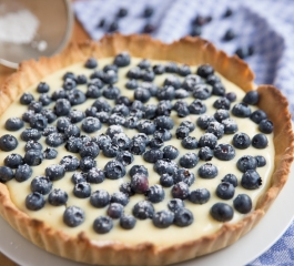 Torta de Massa Quebrada Doce com Baunilha e Mirtilos