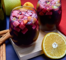 Clericot de Vinho Tinto com Toques Cítricos e Maçãs Suculentas