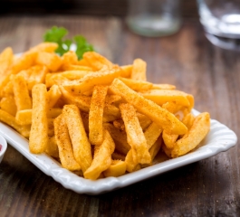 Crocância Irresistível Batatas Fritas Douradas e Estaladiças para Saborear sem Moderação