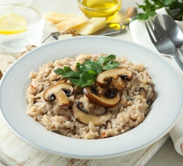 Risoto de Cogumelos o Prato Principal que Eleva a Experiência Gastronômica