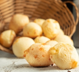 Pão Caseiro de Queijo para Saborear Sem Moderação!