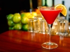 Read this article: Aprenda Como Fazer Drink Cosmopolitan Perfeito!