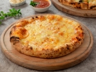 Читать статью: Pizza de Dois Queijos Irresistível Uma Receita Caseira Divina