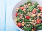 قراءة المقال: Receita Vegana de Salada de espinafre quinoa tomate e grão de bico