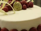 Leggi l'articolo: Receita de Torta de Chocolate Branco com Framboesa